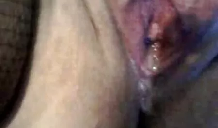 Rubia a ser bombeado en videos de casa swinger gafas para un hombre