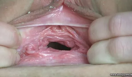 Chica videos swinger en español desnuda en una máscara