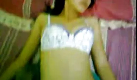Pedazo de porno swinger jovenes mujer, joven, alto, masturbándose a un hombre y poniéndolo en un sombrero