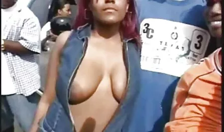 Chupando swingers tube porn polla con el pelo largo