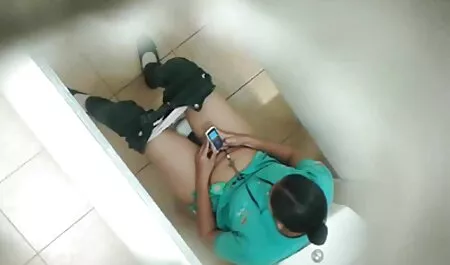 Un hombre con un pene y un amante en el recto, swingers tube porn dado cáncer