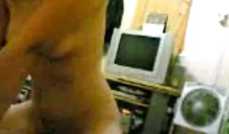 Joven Pornus Rusia: hombre tuvo sexo con una swinger real xxx chica