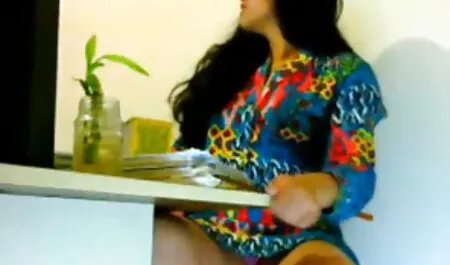 La ladrona entró en videos porno swinger mexicanos la casa y se acostó con su amo.