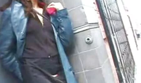 Recién casados fiesta swinger xxx distanciados en una habitación, quieren hacer el amor