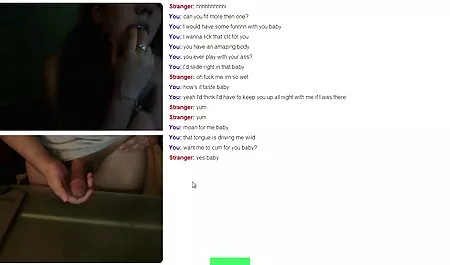 Dos chicas rubias con mangas y falda se videos de swinger mexicanos divierten en la cocina